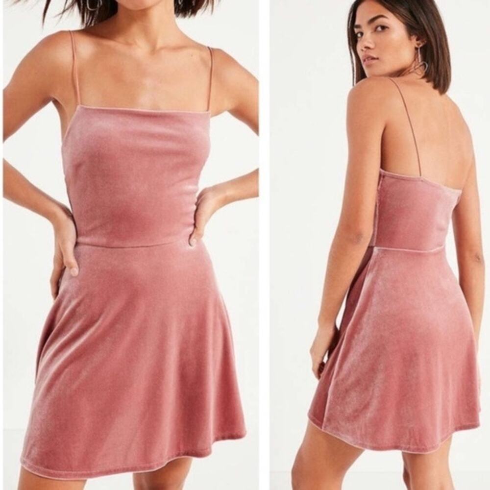 Urban Outfitters UO Velvet sStraight Neck Fit & Flare Mini Dress Size M